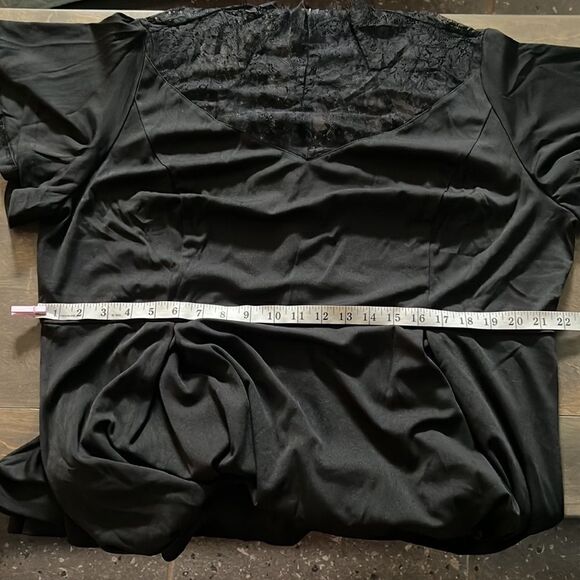 NWT Scarlet Darkness  Gothic Flutter Sleeve Lace Neck A-Line Dress Sz-24W - Picture 12 of 15